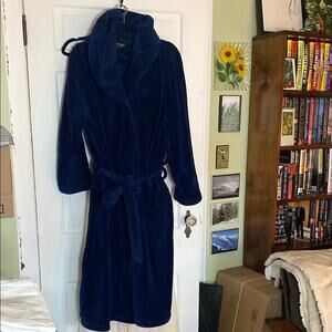 Blue Plush Hooded Robe With Pockets